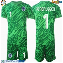 Maglie da calcio Olanda Bart Verbruggen #1 Portiere Prima Maglia Bambino Europei 2024 Manica Corta (+ Pantaloni corti)